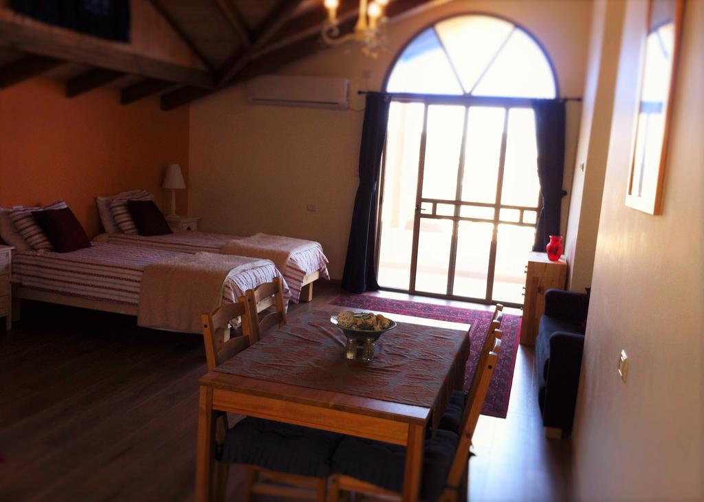 Off The Square Hotel Safed Bagian luar foto